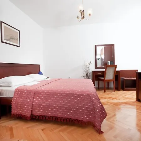Begic Apartment Makarska